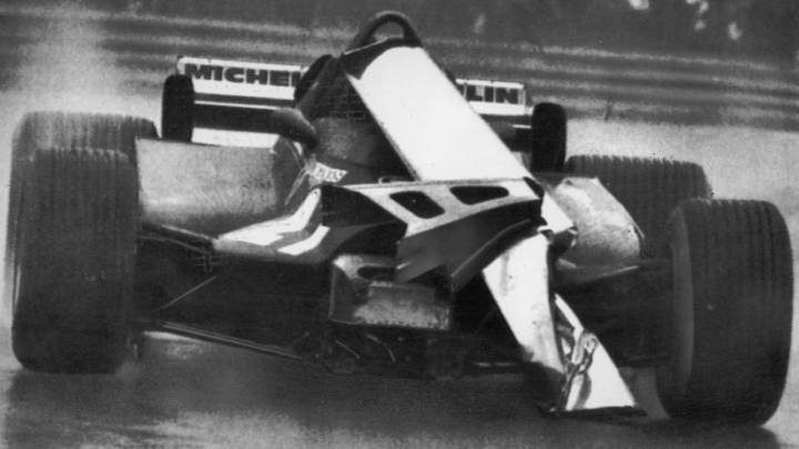 El volantazo de Vettel y otros 9 momentos surrealistas de la F1