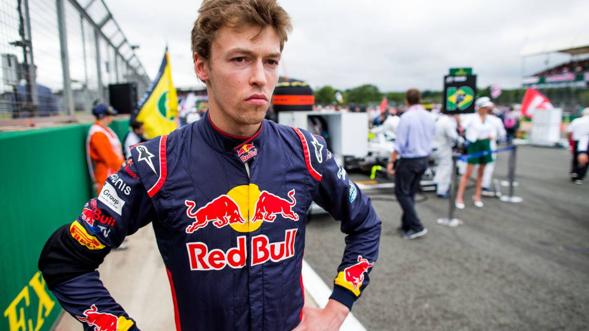 Villeneuve: "Toro Rosso debe enviar a Kvyat a casa durante un tiempo"
