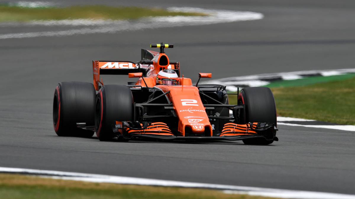 Stoffel Vandoorne completa los test de Pirelli con 252 vueltas