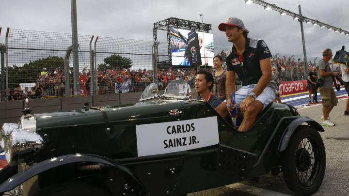 Sainz: "El desarrollo de Renault durante el año me hace sonreír"