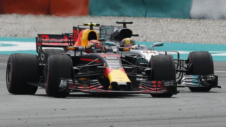 Verstappen adelanta a Hamilton.
