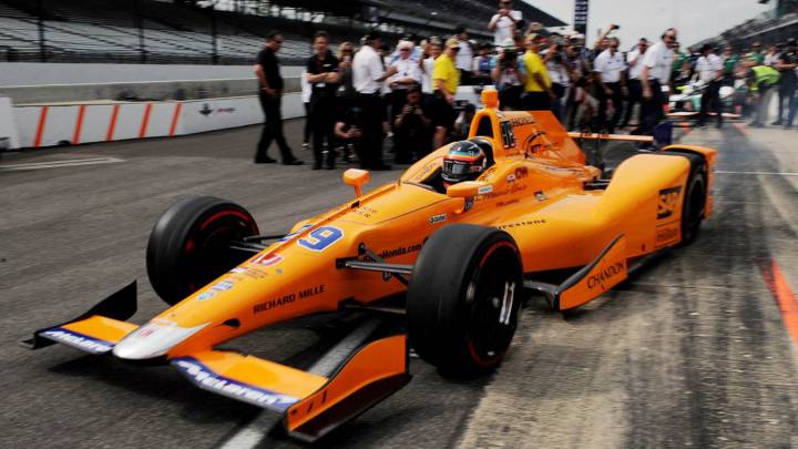 McLaren "no descarta" el naranja Papaya para 2018