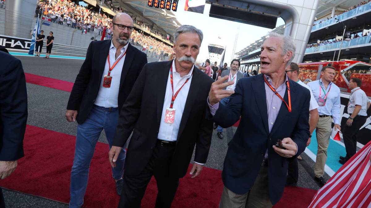 Chase Carey, presidente de la Fórmula 1, durante el GP de Abu Dhabi.