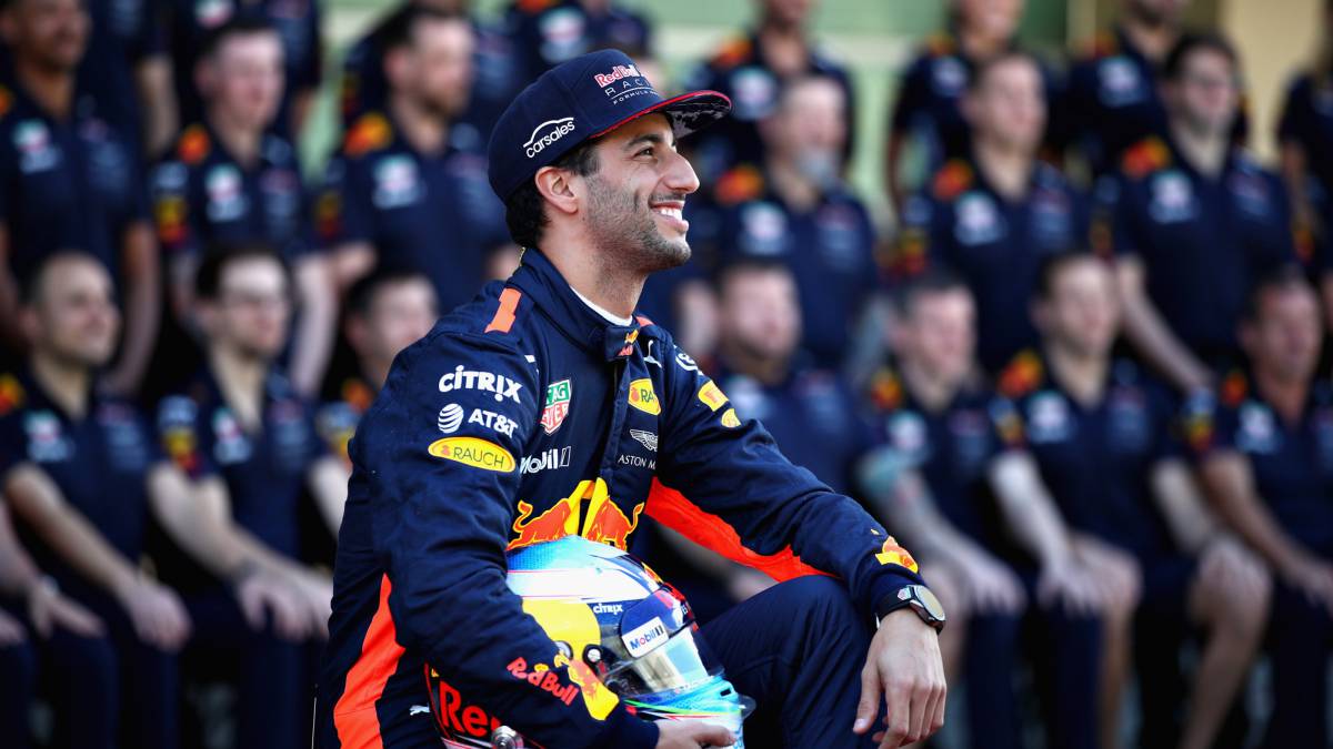 Ricciardo, con el equipo Red Bull.