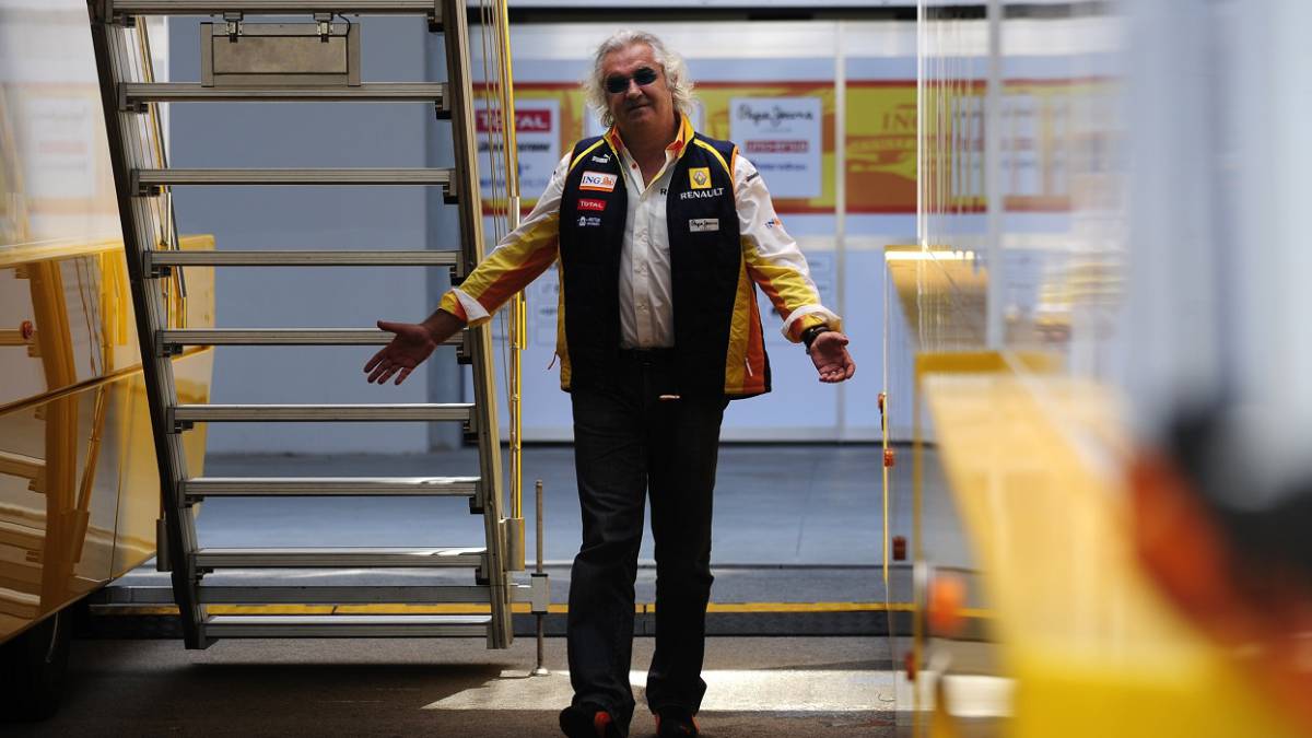 Flavio Briatore durante su época como director de Renault.
