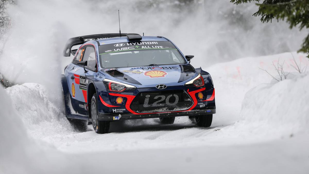 Thierry Neuville acaricia su primer triunfo en Suecia