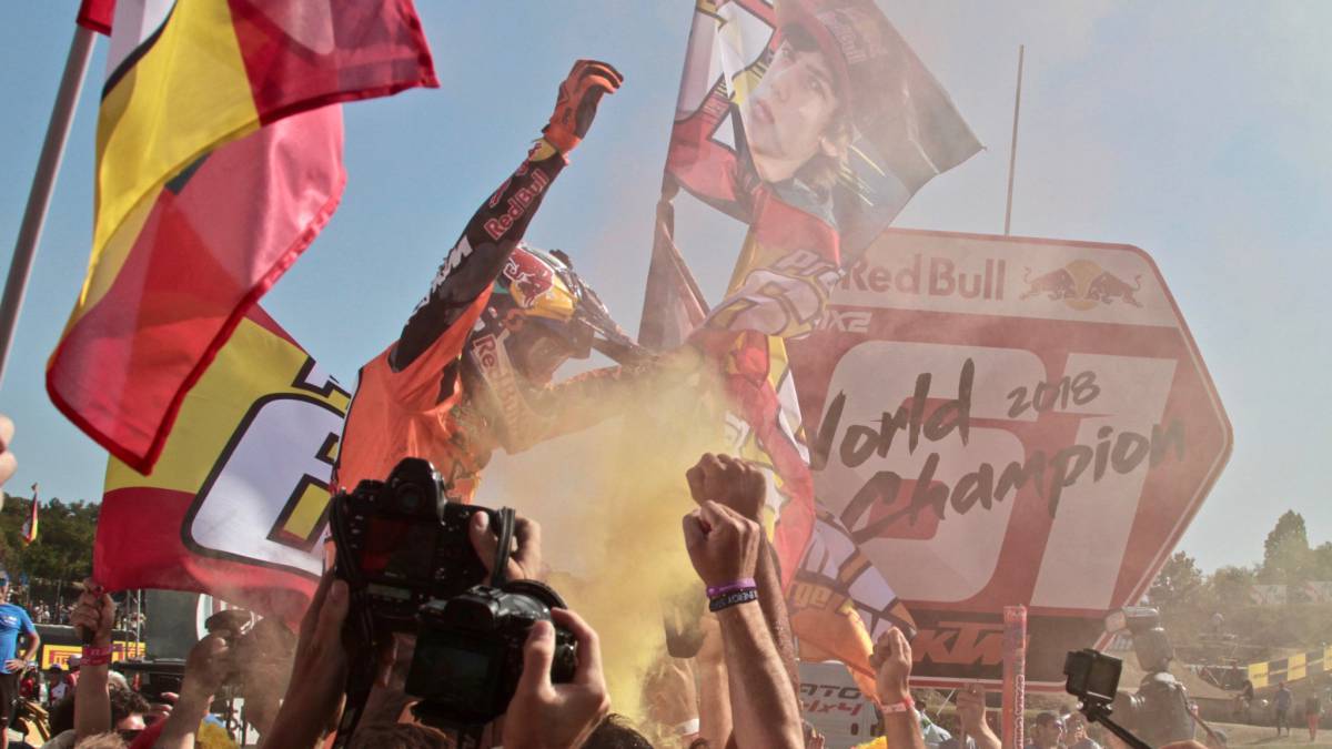 Doblete de Jorge Prado "en la cima del mundo" del Motocross