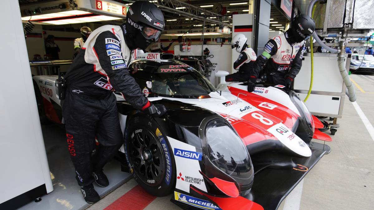 El Toyota 8 de Alonso, Nakajima y Buemi.