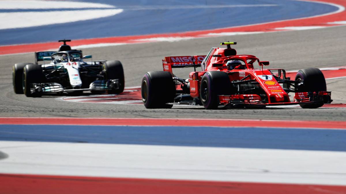 Raikkonen, por delante de Hamilton.