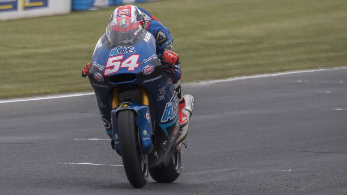 Pasini suma su tercera pole del año, el líder sucumbe