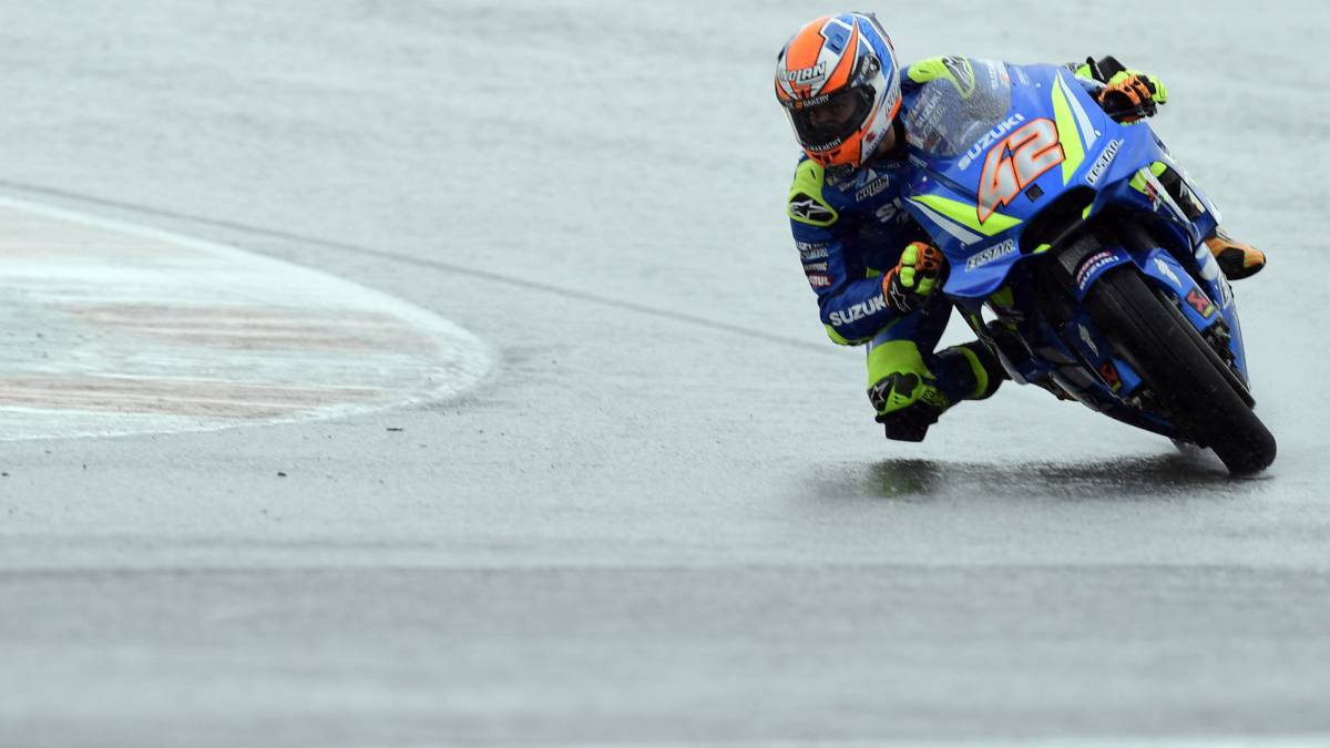 Bandera roja en MotoGP tras 11 caídas por la lluvia