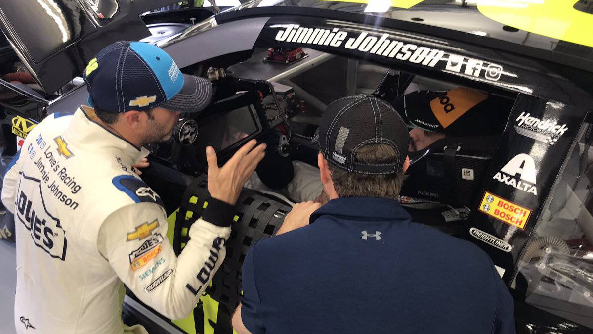 Tras la F1 y el WEC, Alonso cierra 2018 probando la Nascar