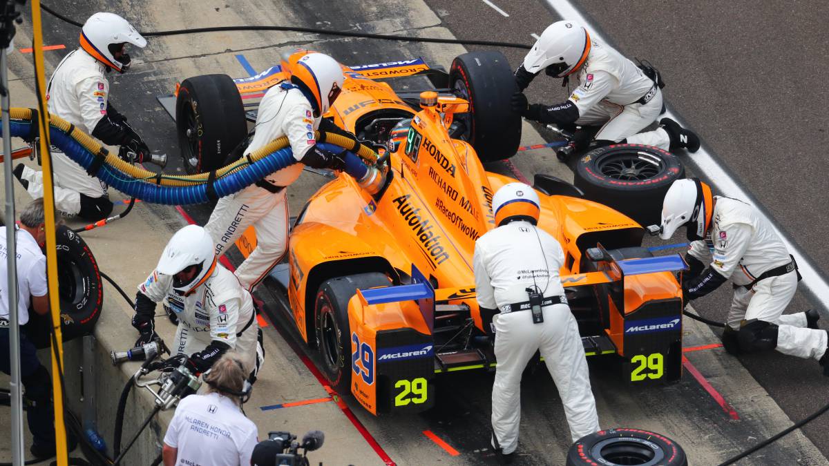 Alonso comenzará su asalto a la 'Triple Corona' en abril