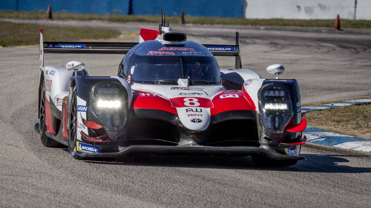 Toyota y Alonso ya conocen "los baches" de Sebring