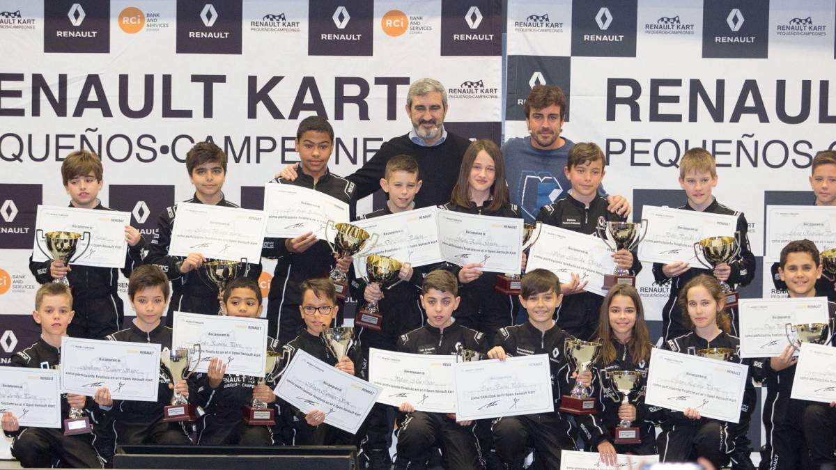 Alonso, en los premios 'Renault Kart Pequeños Campeones'