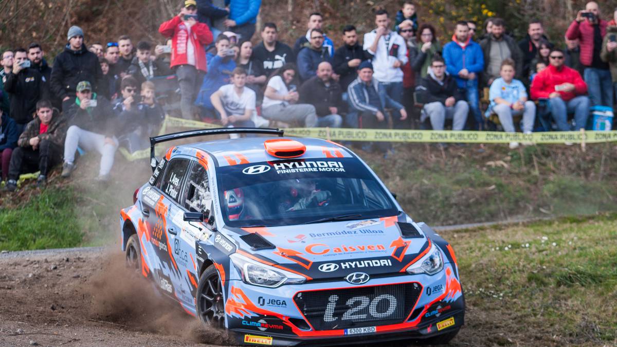 Iván Ares, durante una prueba del Campeonato de España de Rallies de Asfalto (CERA)