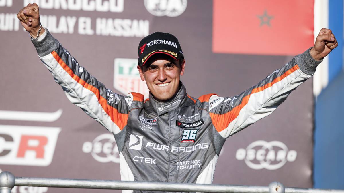 Notable debut de Mikel Azcona en el WTCR