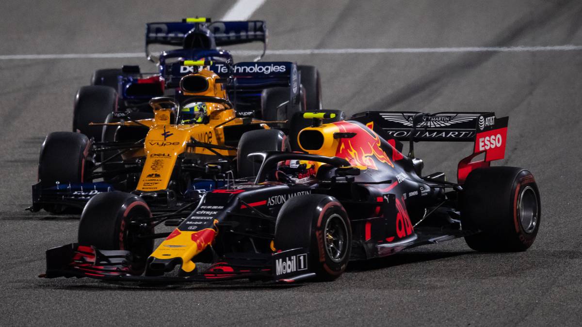 Newey ensalza el McLaren: "Buen coche y paso hacia delante"
