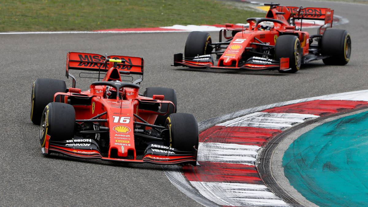 Leclerc defiende a Ferrari: "¿Sacrificado? somos un equipo"