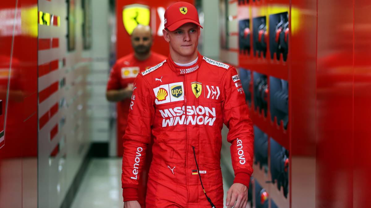 Mick Schumacher: el reflejo de Michel en el garaje de Ferrari