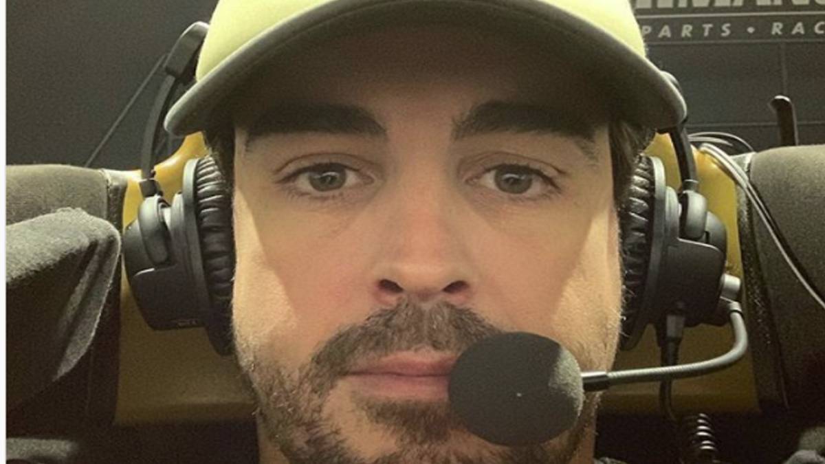 Alonso ya prepara las 500 millas de Indianápolis en el simulador