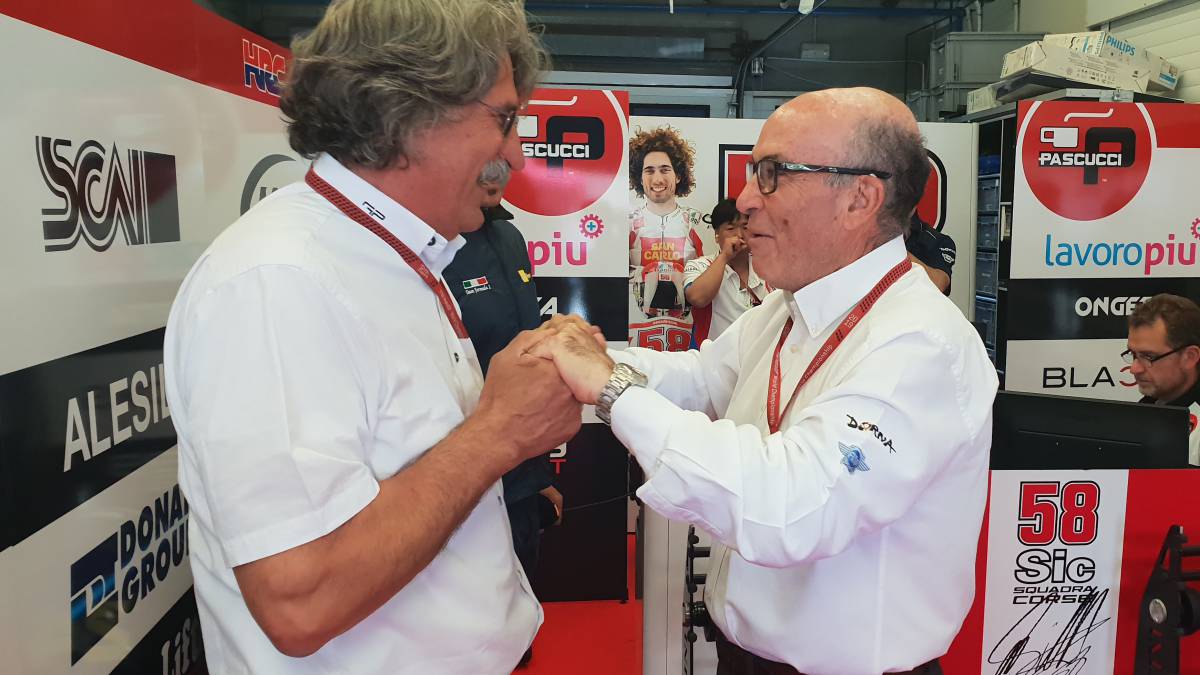 El Rey Emérito felicitó a Paolo Simoncelli por su victoria