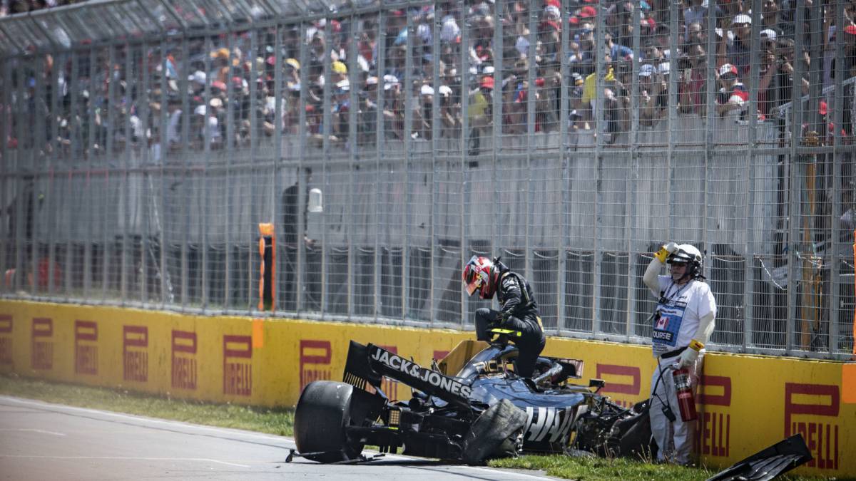 Kevin Magnussen sufrió un fuerte accidente frente al muro de los campeones.