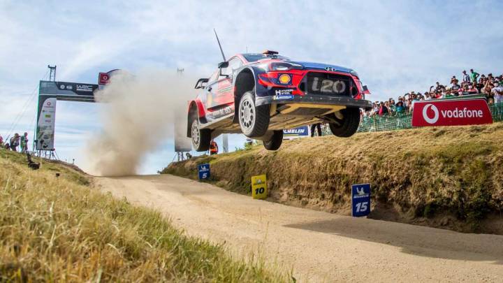 El Hyundai i20 que pilotan Neuville, Loeb, Mikkelsen y Dani Sordo.