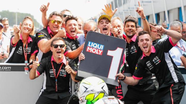 Arbolino se regala por su 19 cumpleaños la pole en Brno