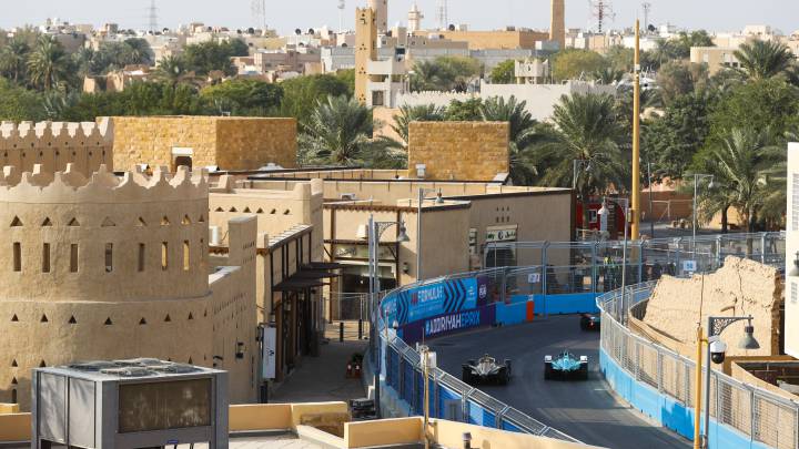 Arabia Saudí ya organiza carreras del Mundial de Fórmula E.