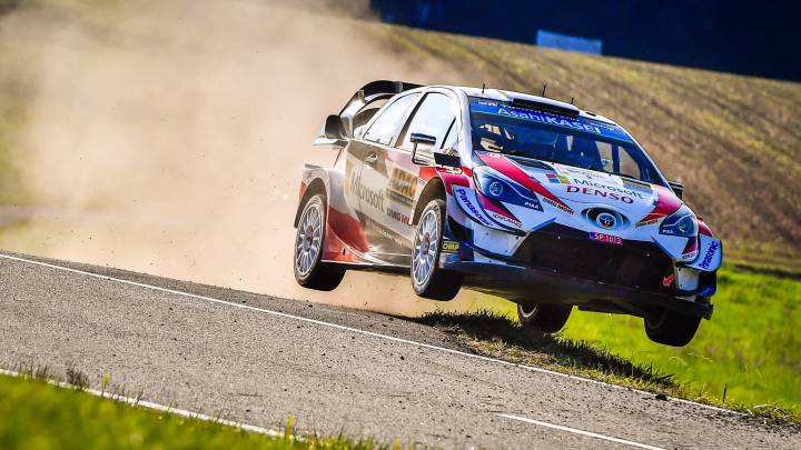 Tanak encabeza el triplete de Toyota y se enfila hacia el título