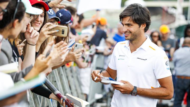Las palomillas del acelerador fallaron en el McLaren de Sainz