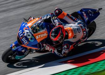 Fernández toma el mando en Misano por delante de Márquez