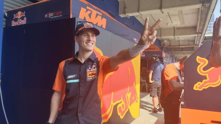 Pol: “No he venido a Tailandia a lucir la cara sino a competir”