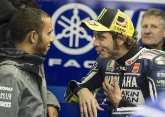 Rossi probará el Mercedes F1 y Hamilton la Yamaha de MotoGP