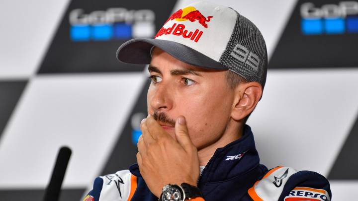 Lorenzo: "Es la peor situación que he vivido como piloto"