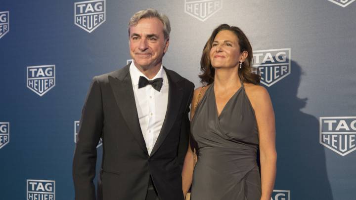 Carlos Sainz, junto a su mujer en un evento de TAG Heuer.