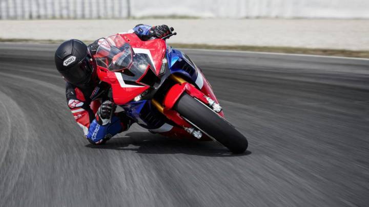 Bautista prueba la Honda de Superbike