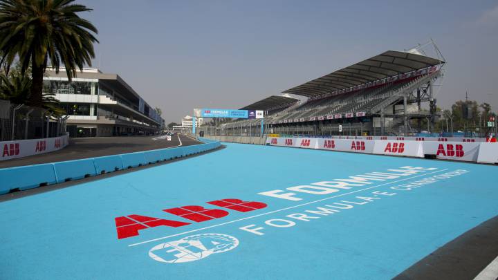 La tribuna de meta del ePrix de México de 2019