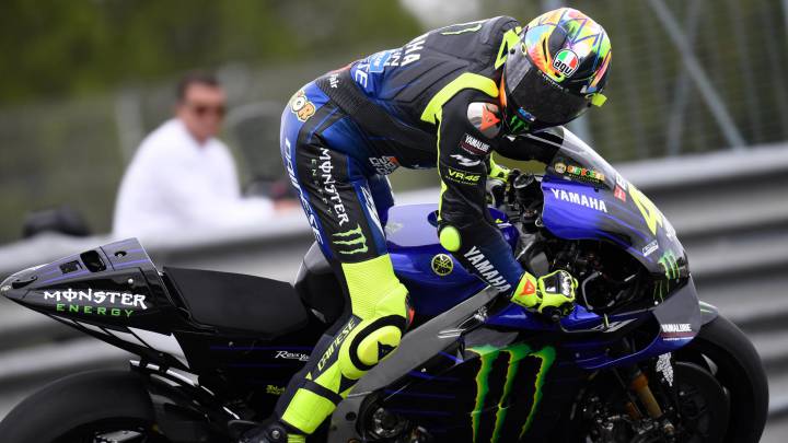 Rossi sobre la M1 durante un gran premio de 2019