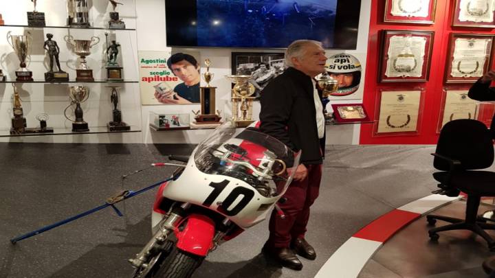 Agostini: "Estaría feliz si Márquez supera mis 15 Mundiales"