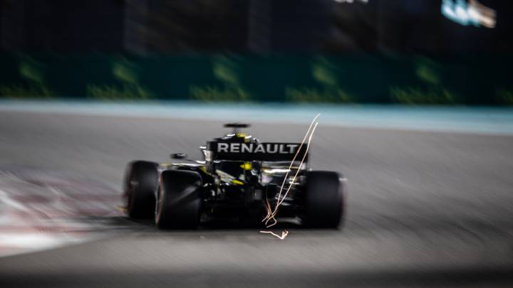 Renault: "Mercedes tiene el peor motor de la F1 en ritmo"