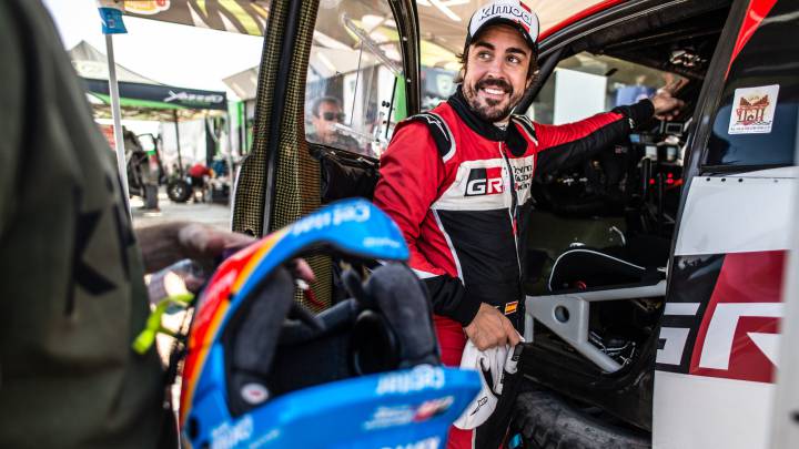 Alonso: "Loeb no ha ganado el Dakar; imagínate yo"
