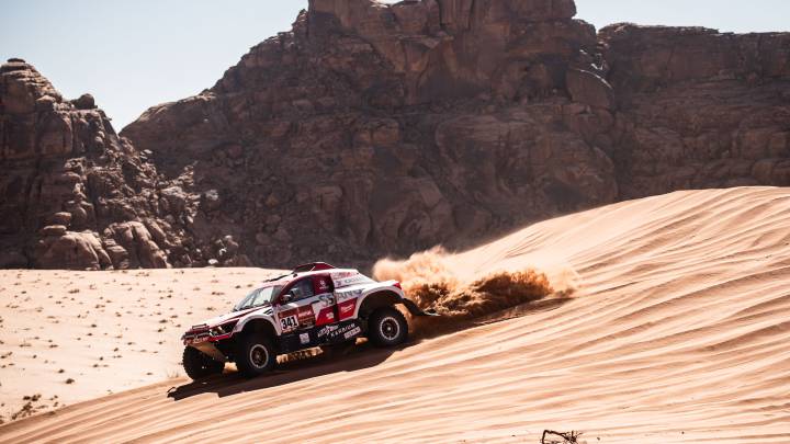 Sainz, Alonso y Fuertes con el SsangYong: "Es nuestro sueño"