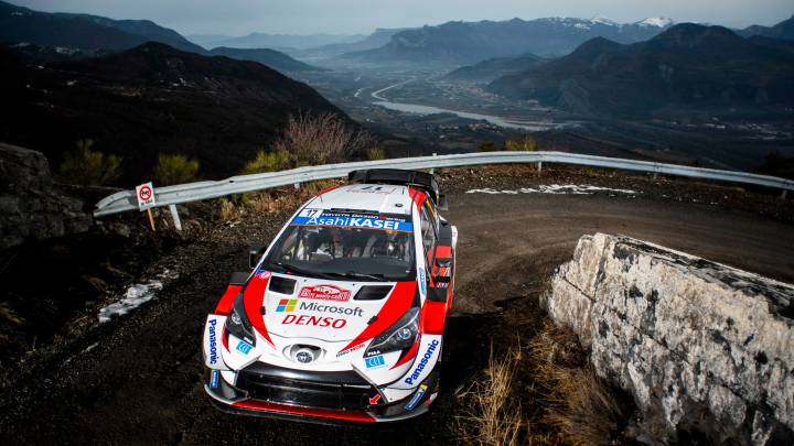 Ogier toma la delantera