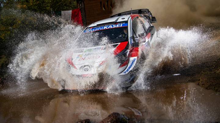 Dani Sordo pierde una gran opción y Ogier toma el mando