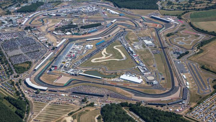 Silverstone no asegura poder correr F1 y MotoGP en verano