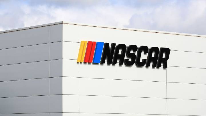 La NASCAR prepara su vuelta para el 17 de mayo.