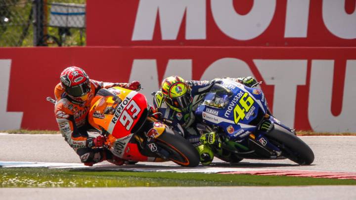"Márquez es más valiente que Rossi, que se rinde antes"