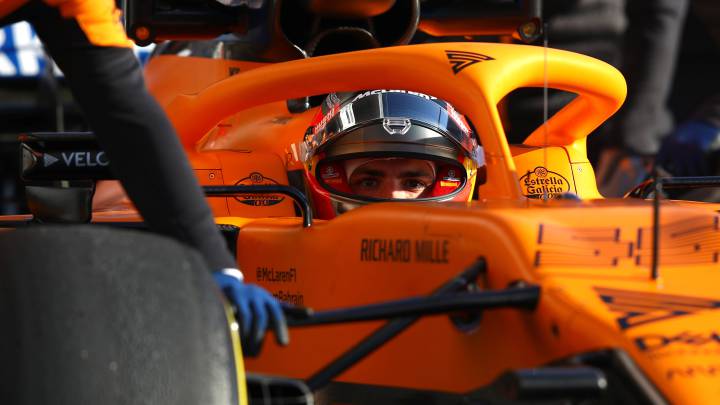 Carlos Sainz con el McLaren en los test de Barcelona de F1.